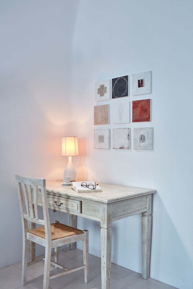 Astra Suites 5/50