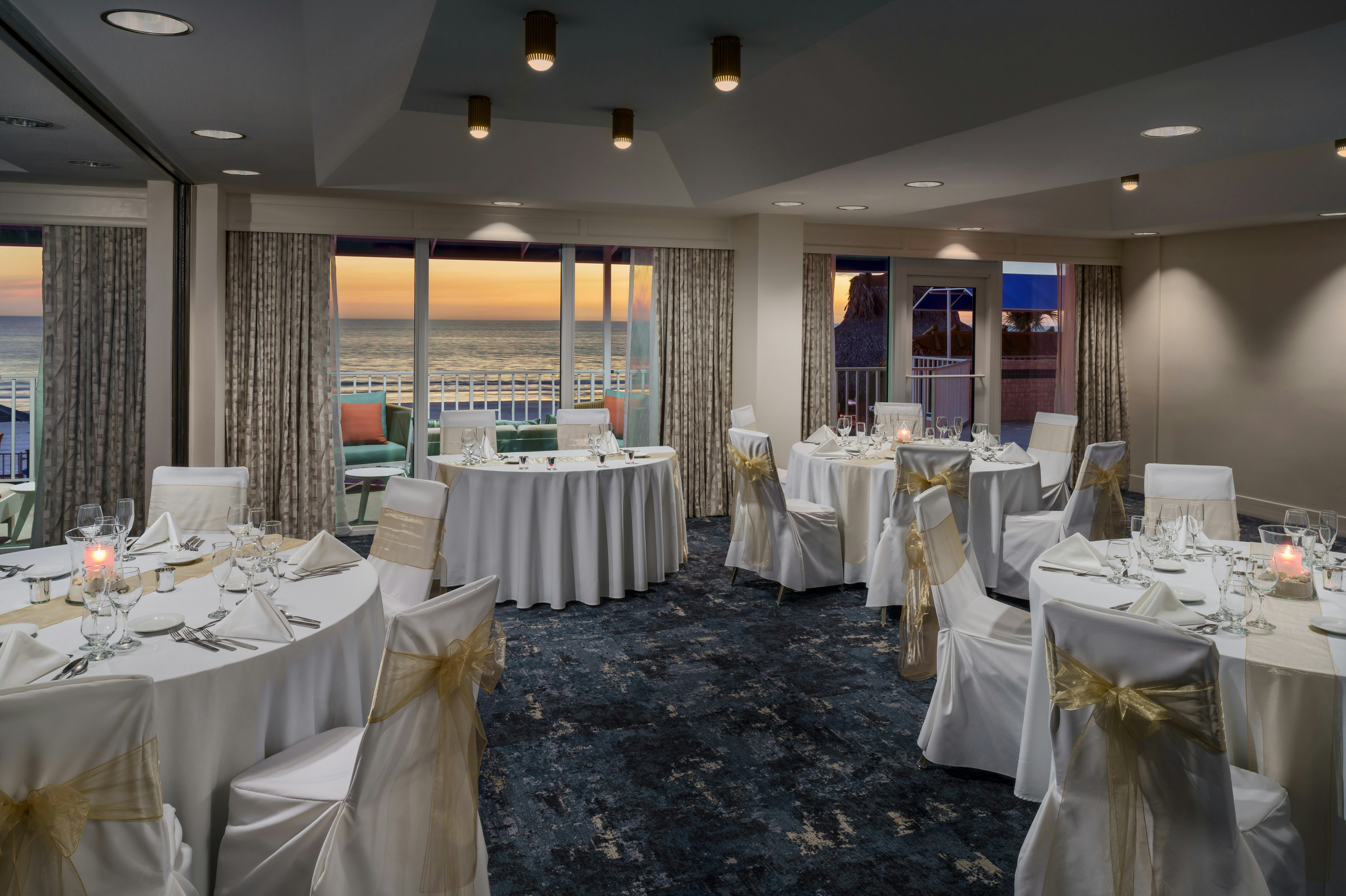DoubleTree Beach Resort by Hilton Tampa Bay - North Redington Beach 46/59