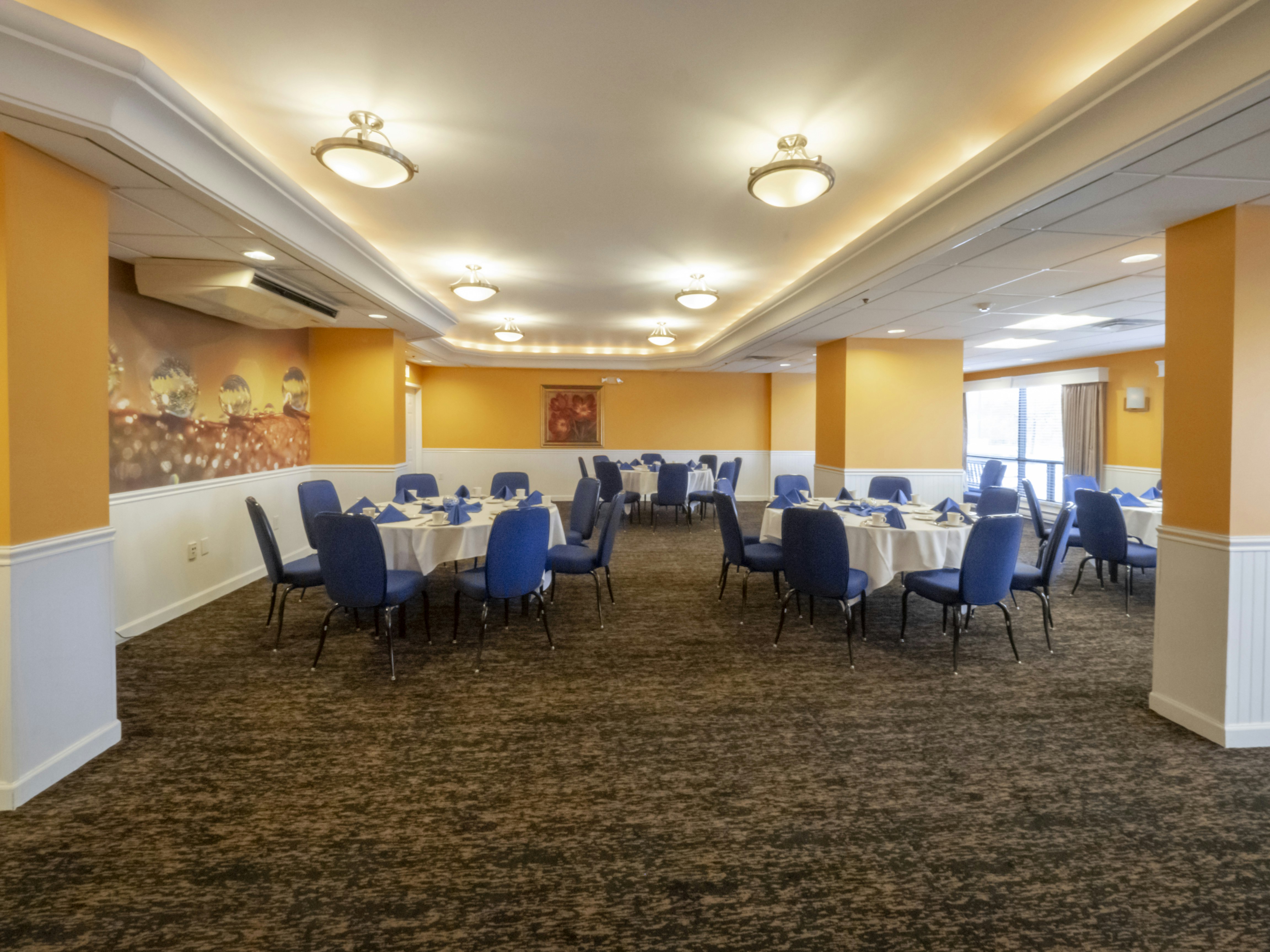 Doubletree By Hilton Buffalo Amherst 60/64