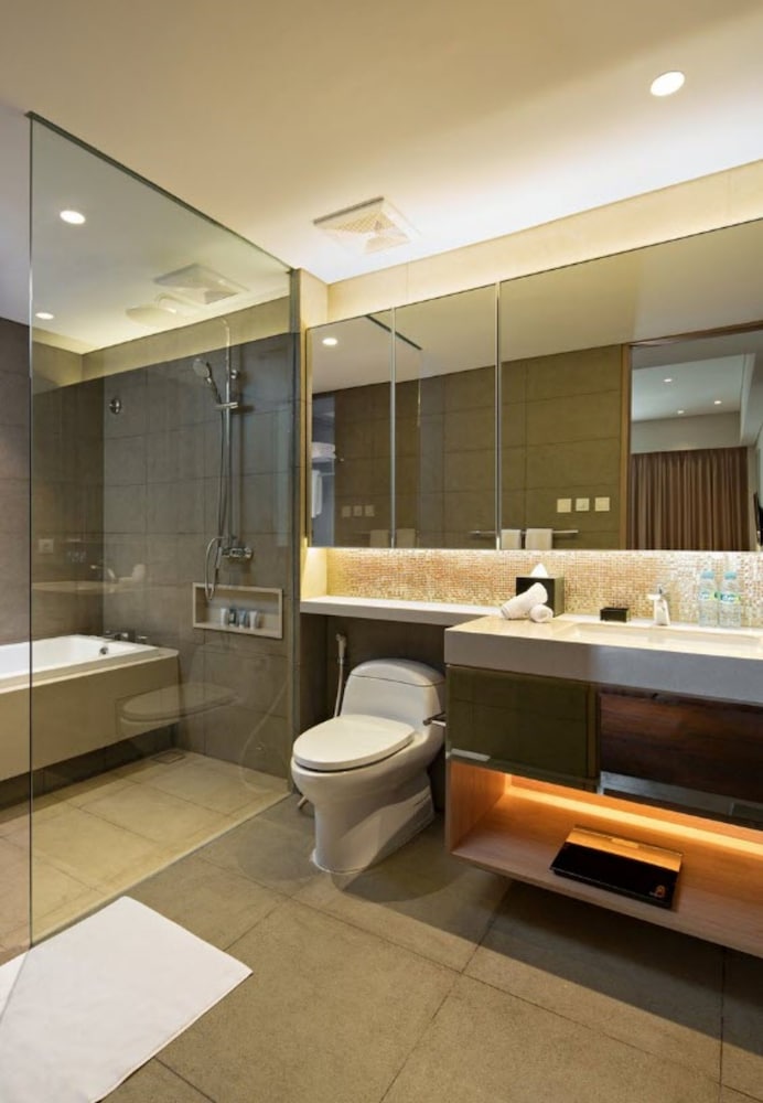 Oakwood Hotel And Residence Surabaya 13/36