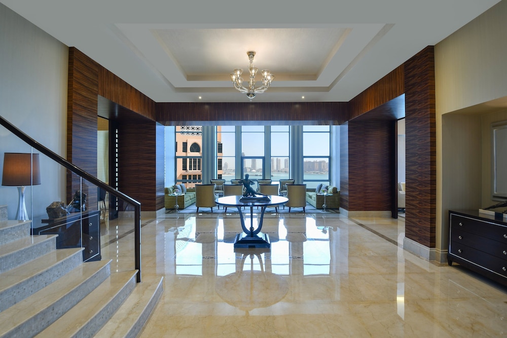 The St. Regis Doha 43/75