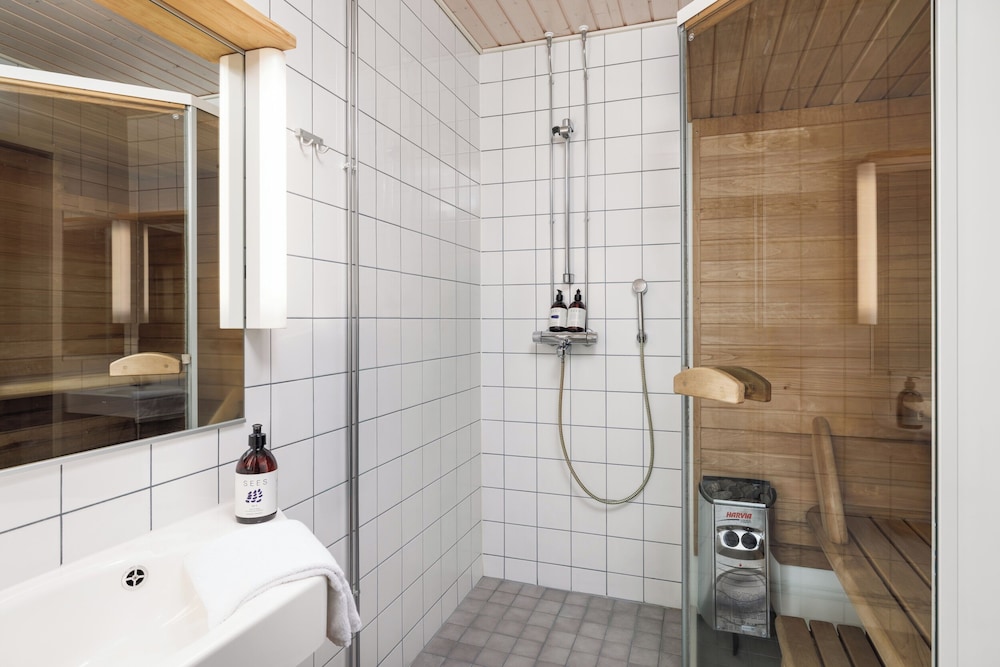 Hotel Pikku-Syote 48/50
