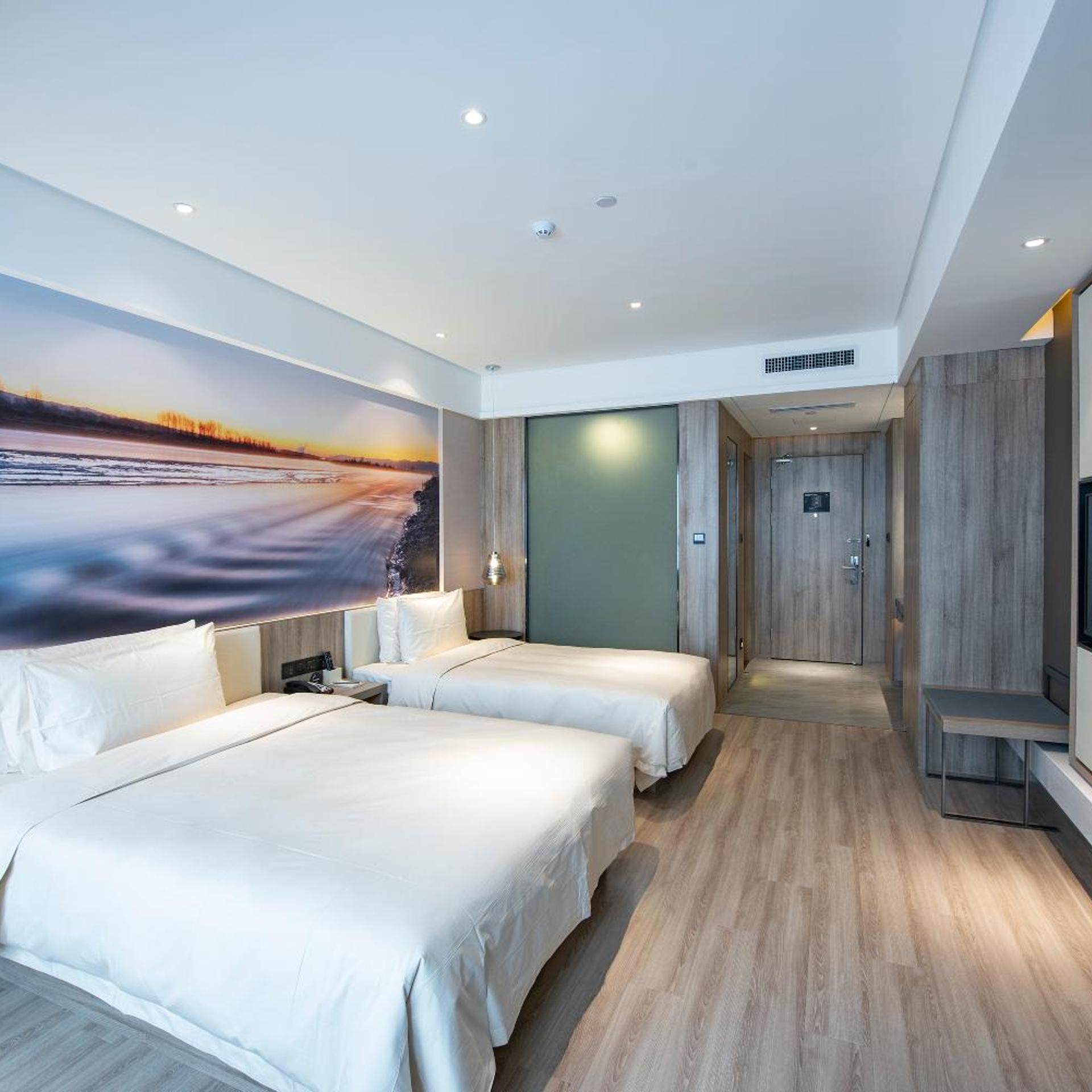 Atour Hotel (Xi an North High-speed Railway Station) 20/43
