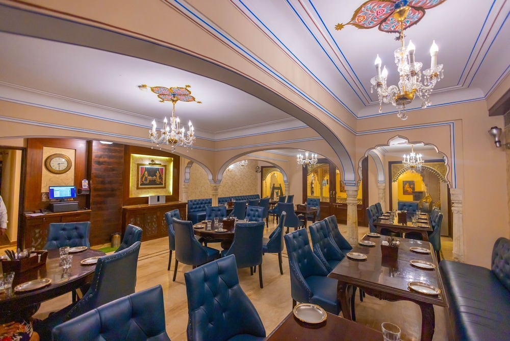 Welcomheritage Traditional Haveli 37/43