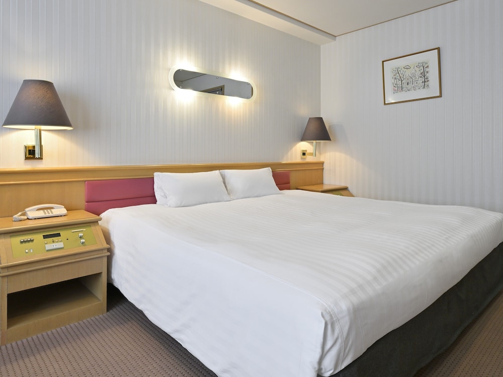 DELUXE, DOUBLE BED