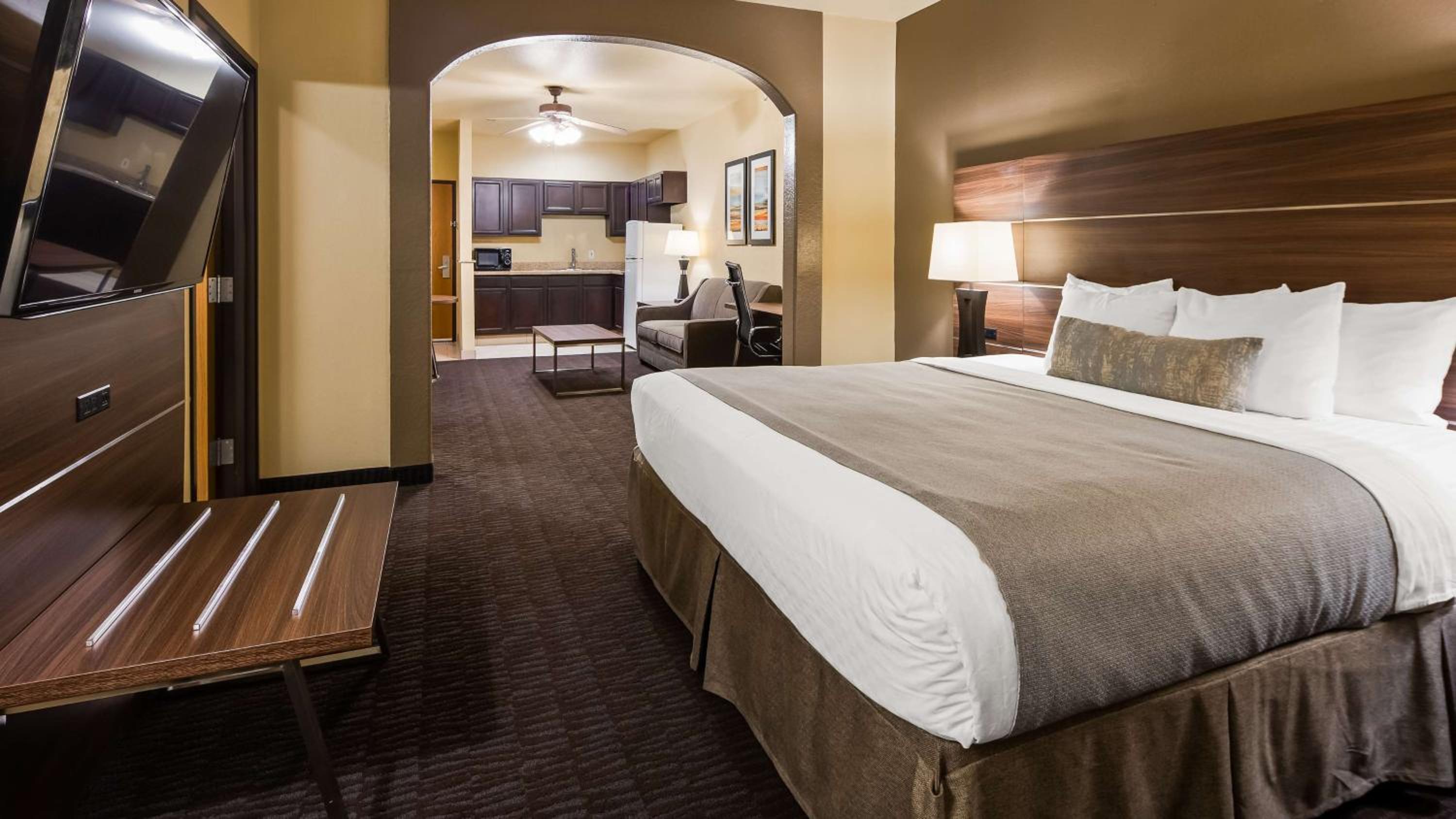 Deluxe, Suite, King Bed