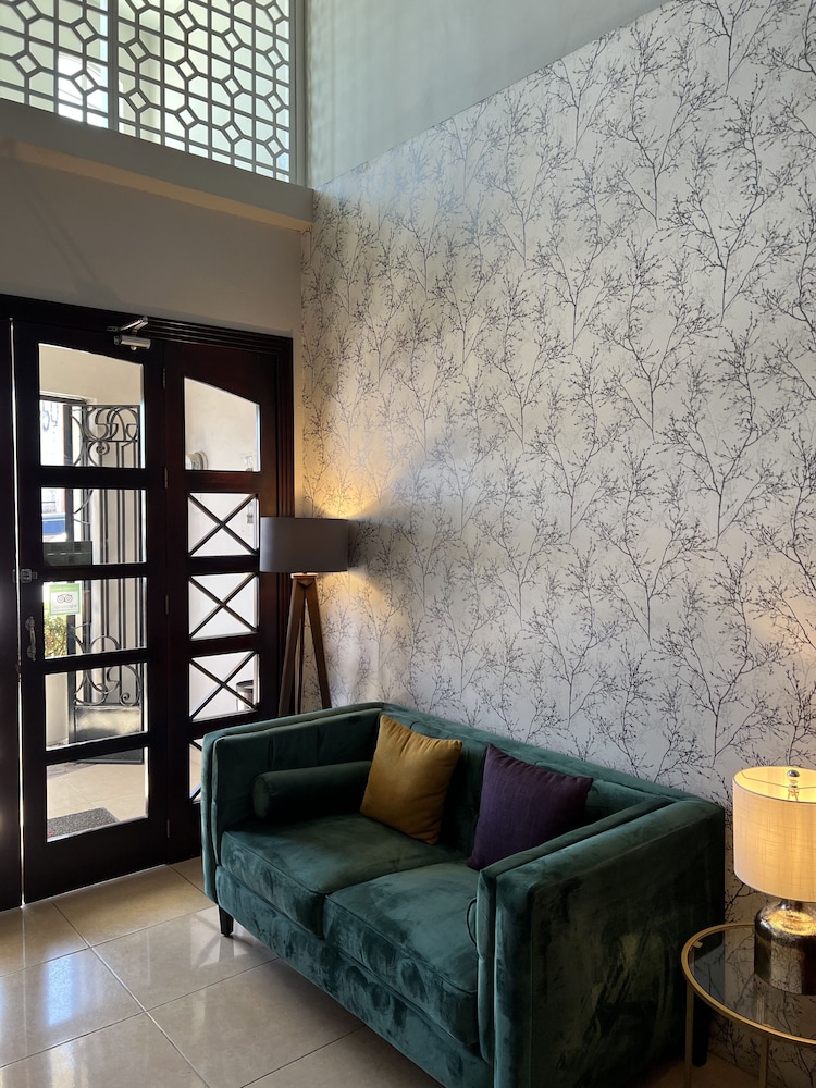 Hotel Arribo 24/27