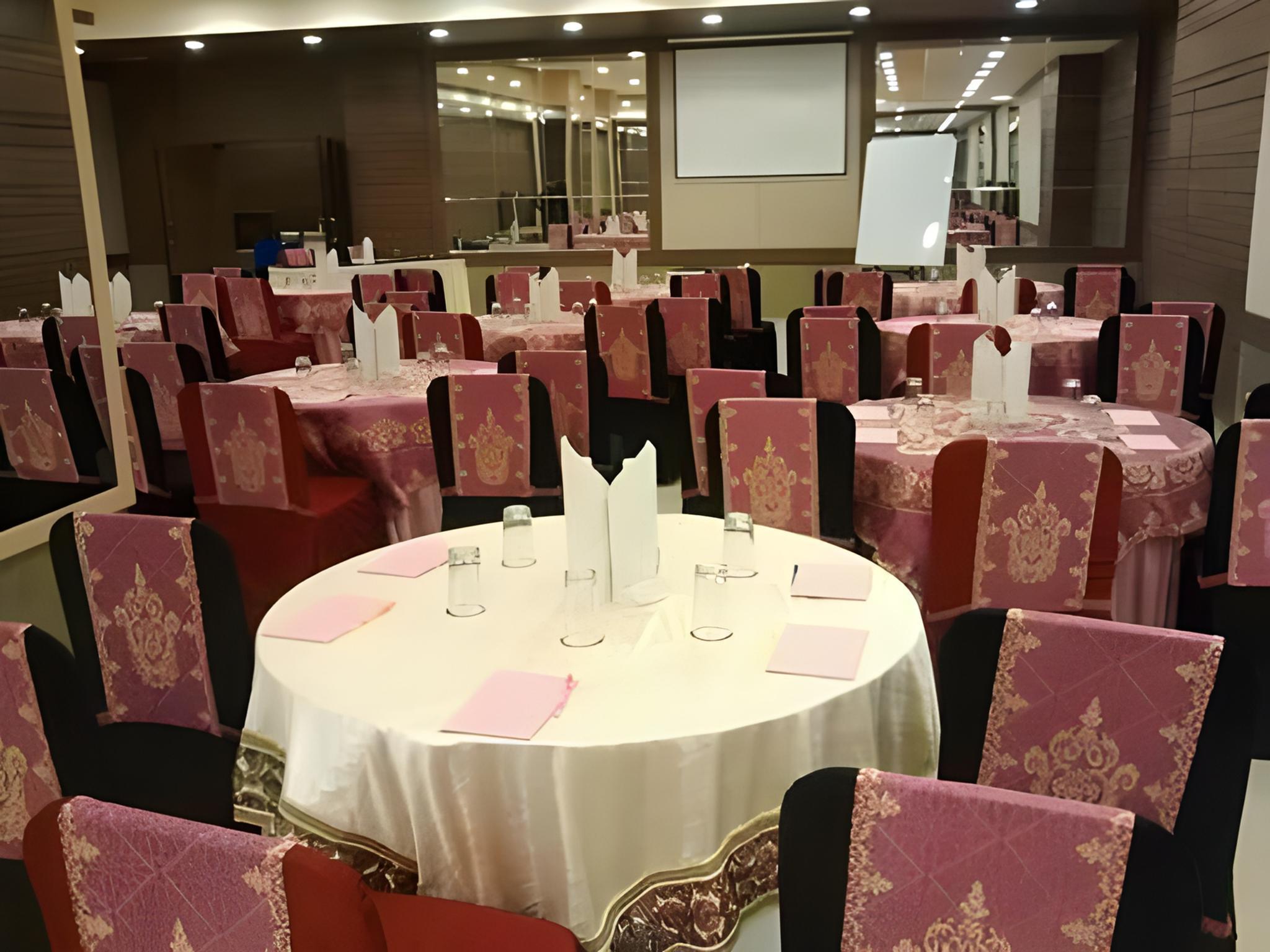 TREATOTEL HOTEL 20/23