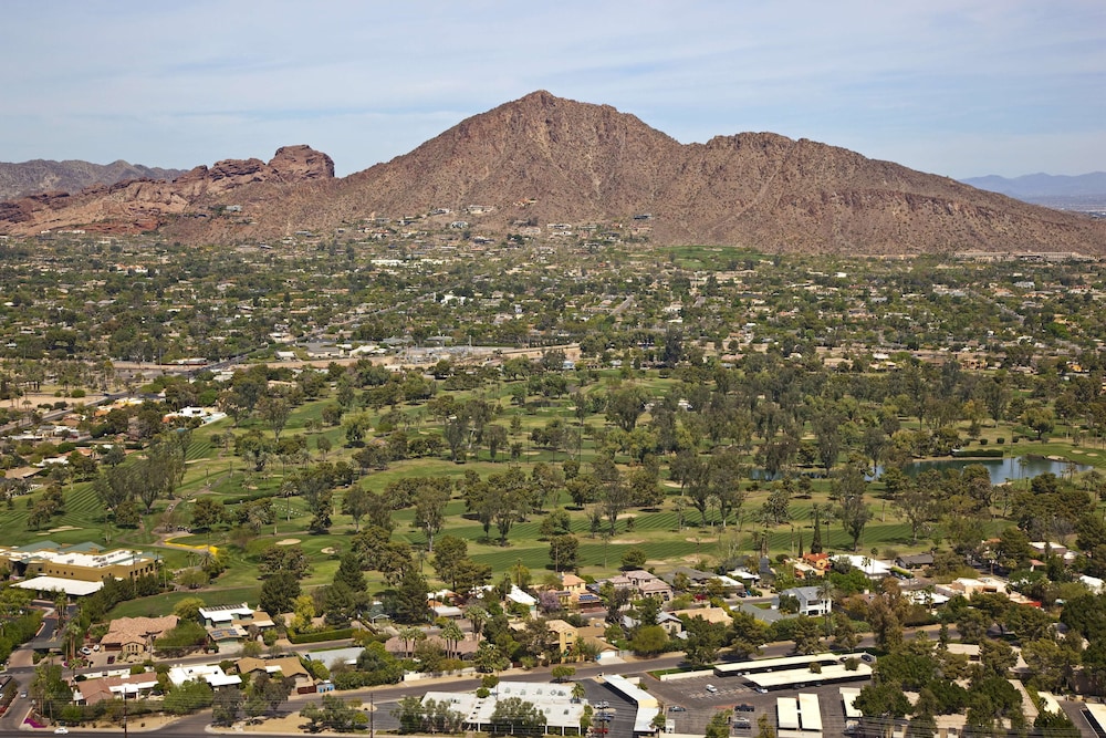 Hyatt Place Tempe/Phoenix Airport 49/54