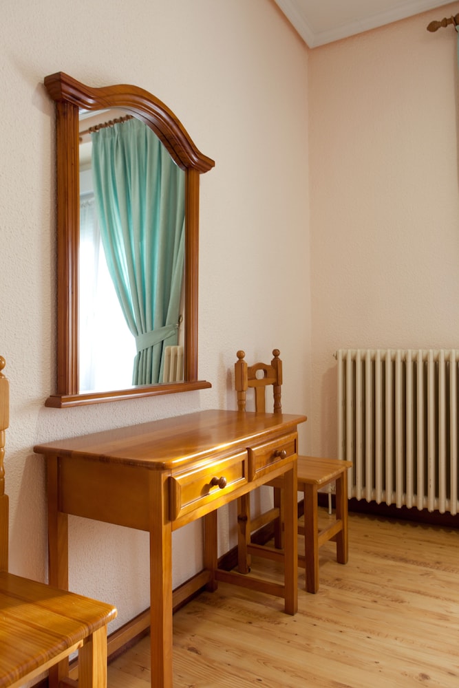 Hostal Zamora 25/39