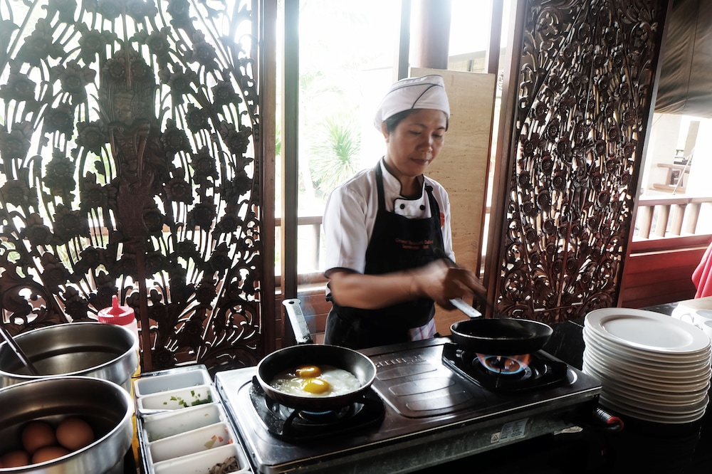 Grand Balisani Suites Hotel 40/71