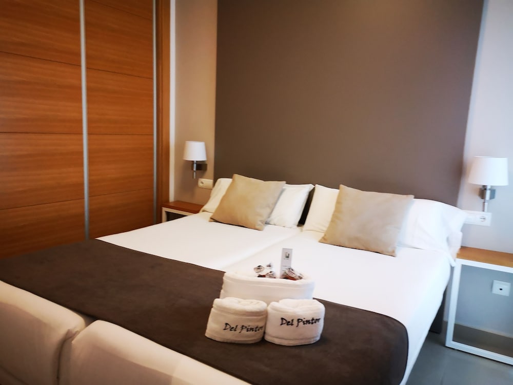 Suites Del Pintor Apartments 21/57