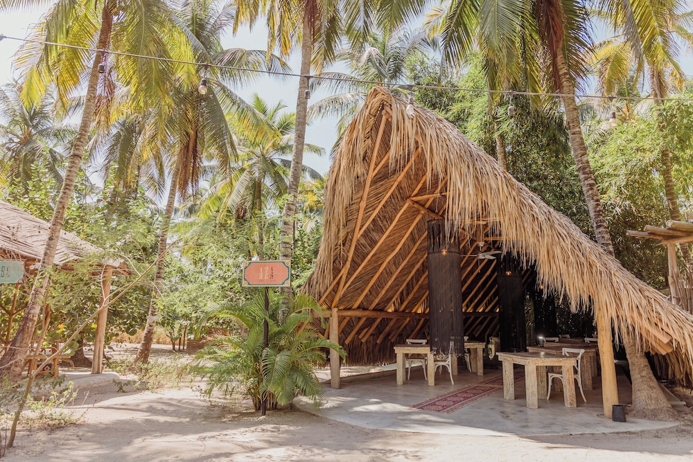 Eteka Slow Beach Hotel - Adults only 4/50