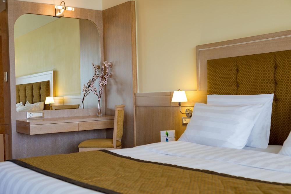 Thalassa Beach Resort - Adults Only 16/50