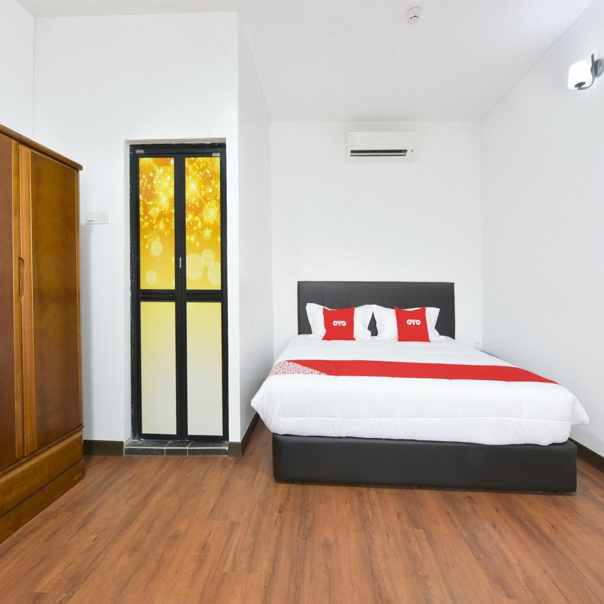 Hotel O Madeena Inn 15/38