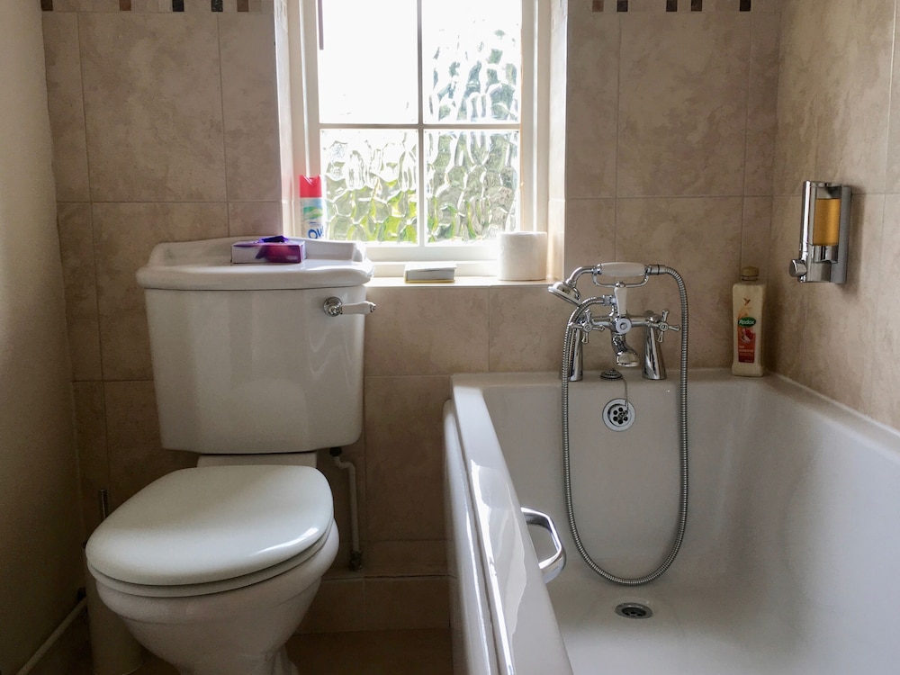 Plumpton Court 36/57