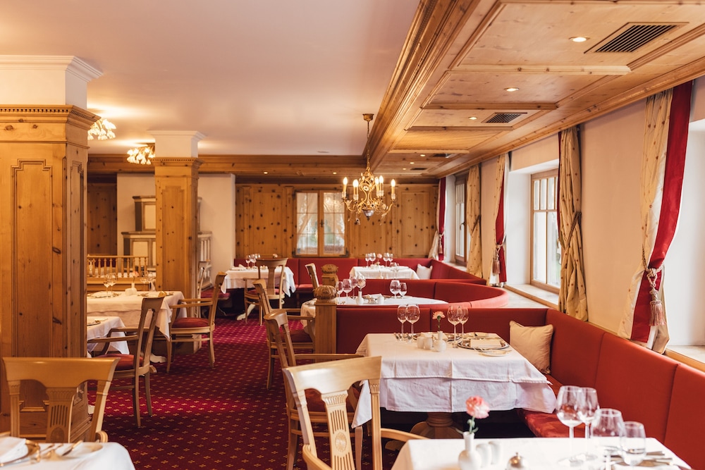 Alpenpalace Luxury Hideaway & Spa Retreat 32/50