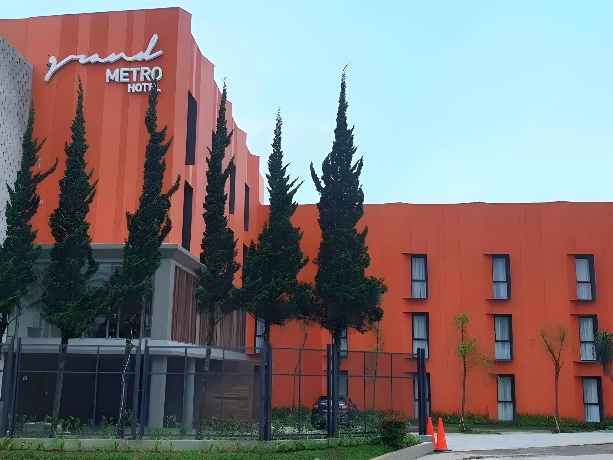 Grand Metro Hotel Puncak 8/55