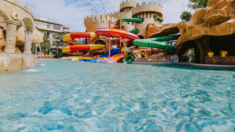 Dreamland Oasis Hotel Chakvi 55/63