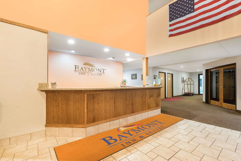 Baymont By Wyndham Hot Springs 10/29