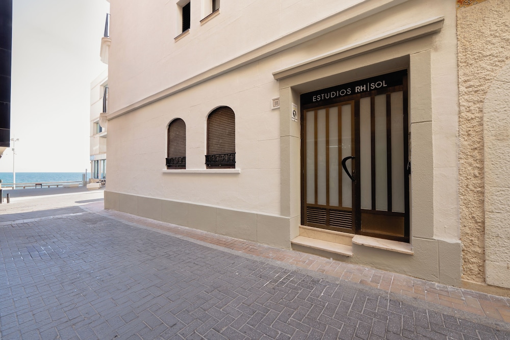 RH Estudios Sol 27/37
