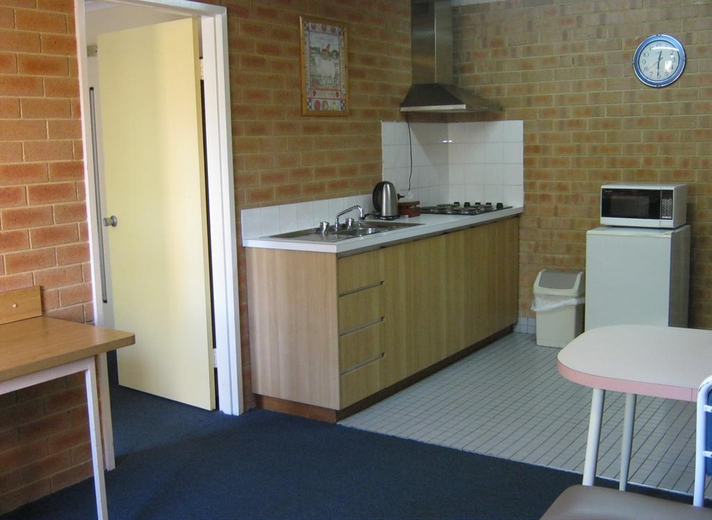 Perth City Apartment Hotel 4/44