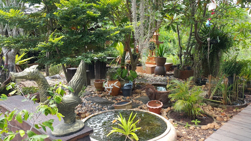 Garden House Resort 22/27