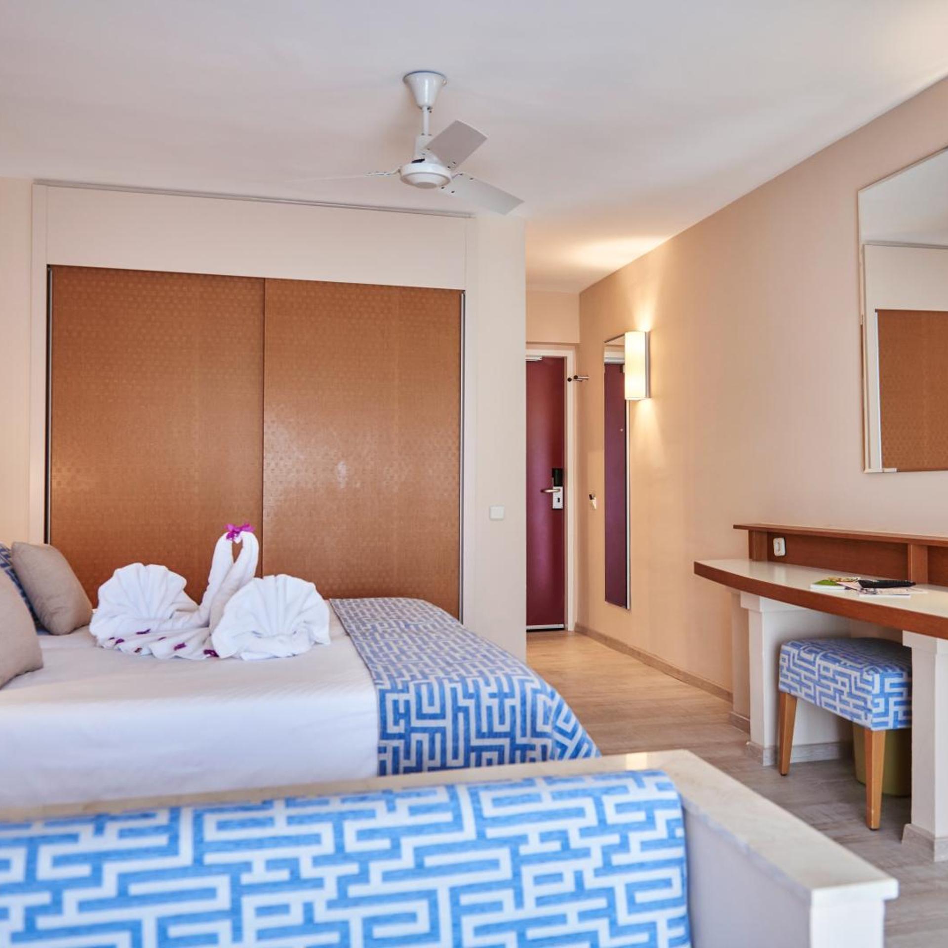 Double Room Superior DBL2