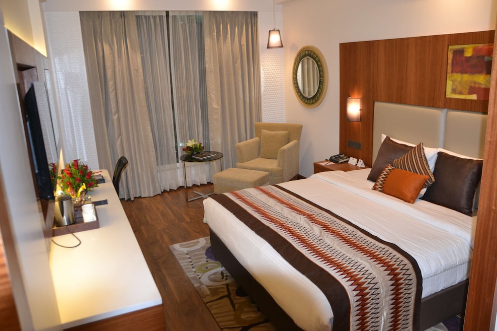 Best Western Plus Indore 24/48