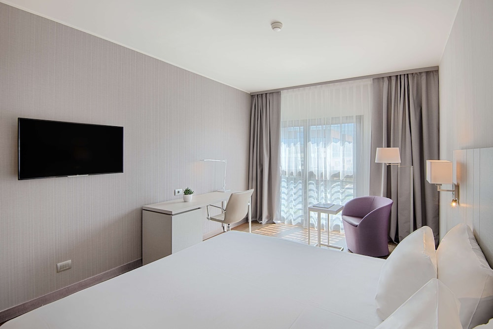 Hotel NH Lecco Pontevecchio 13/50
