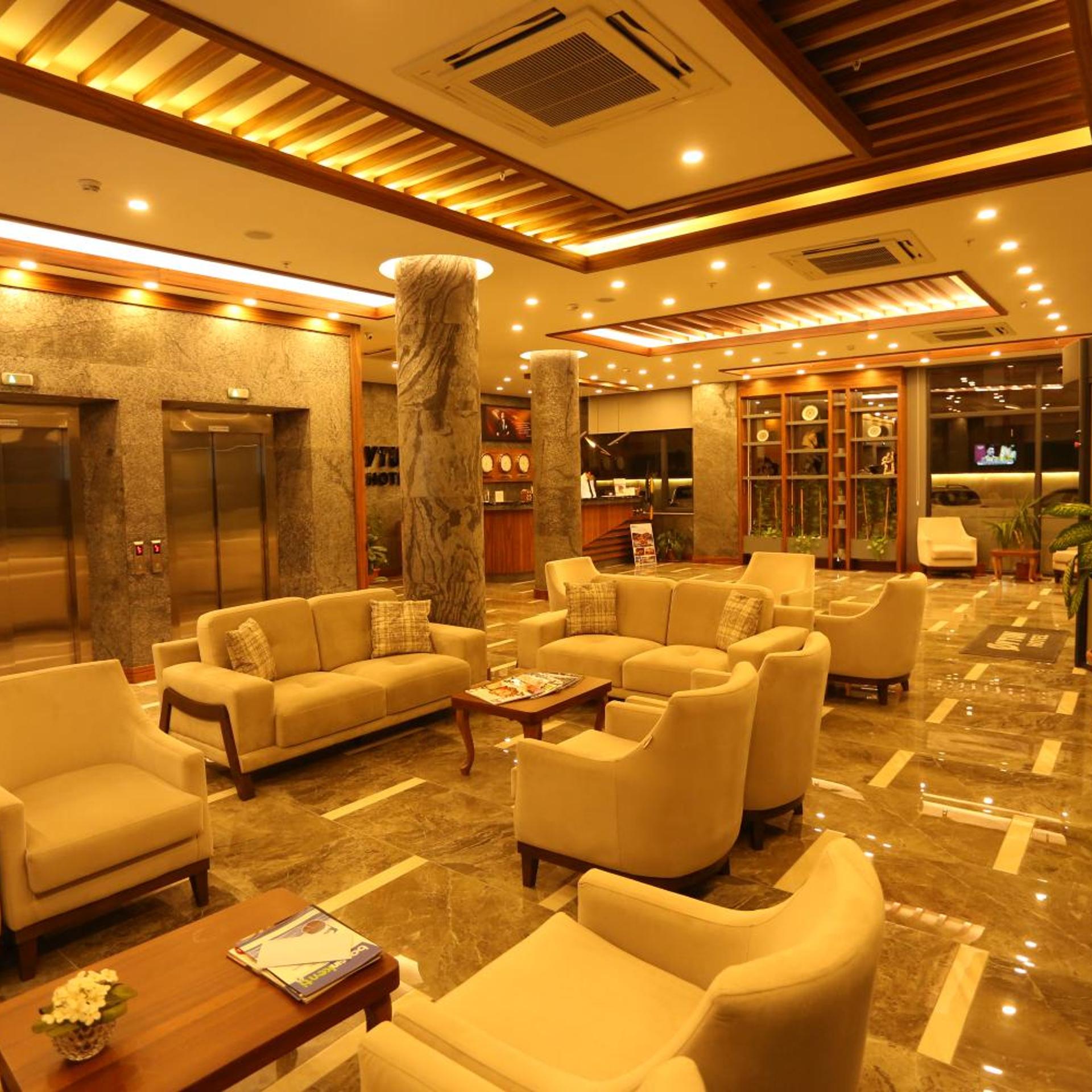 Oytun Hotel 33/52