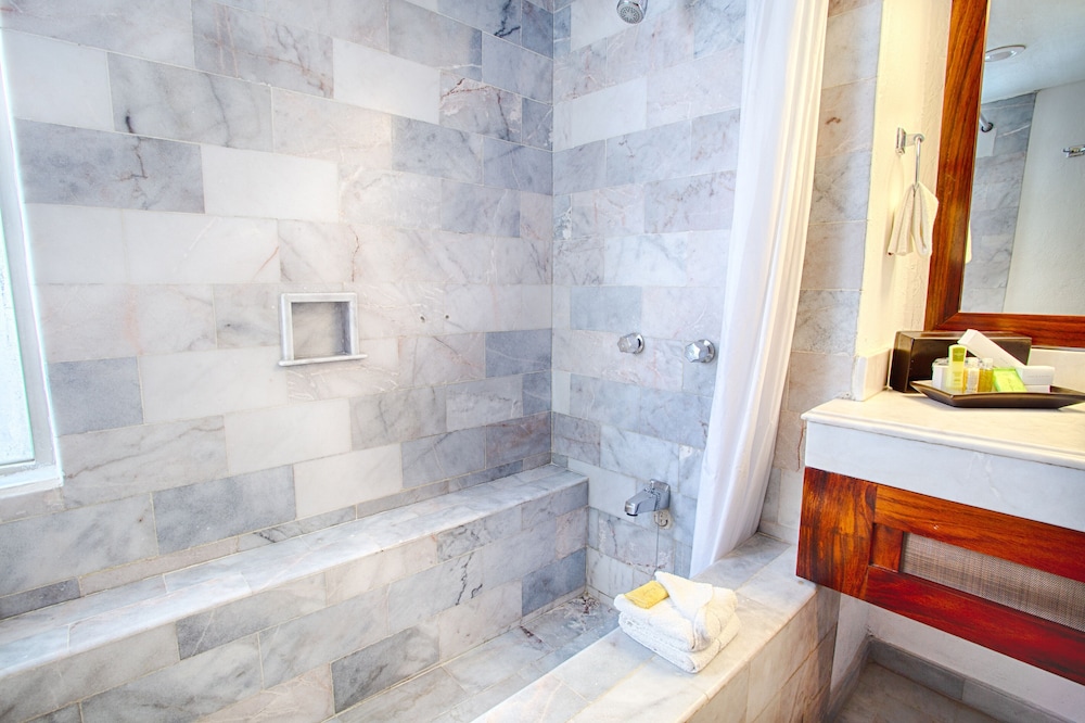 Vamar Vallarta All Inclusive Marina and Beach Resort 50/50