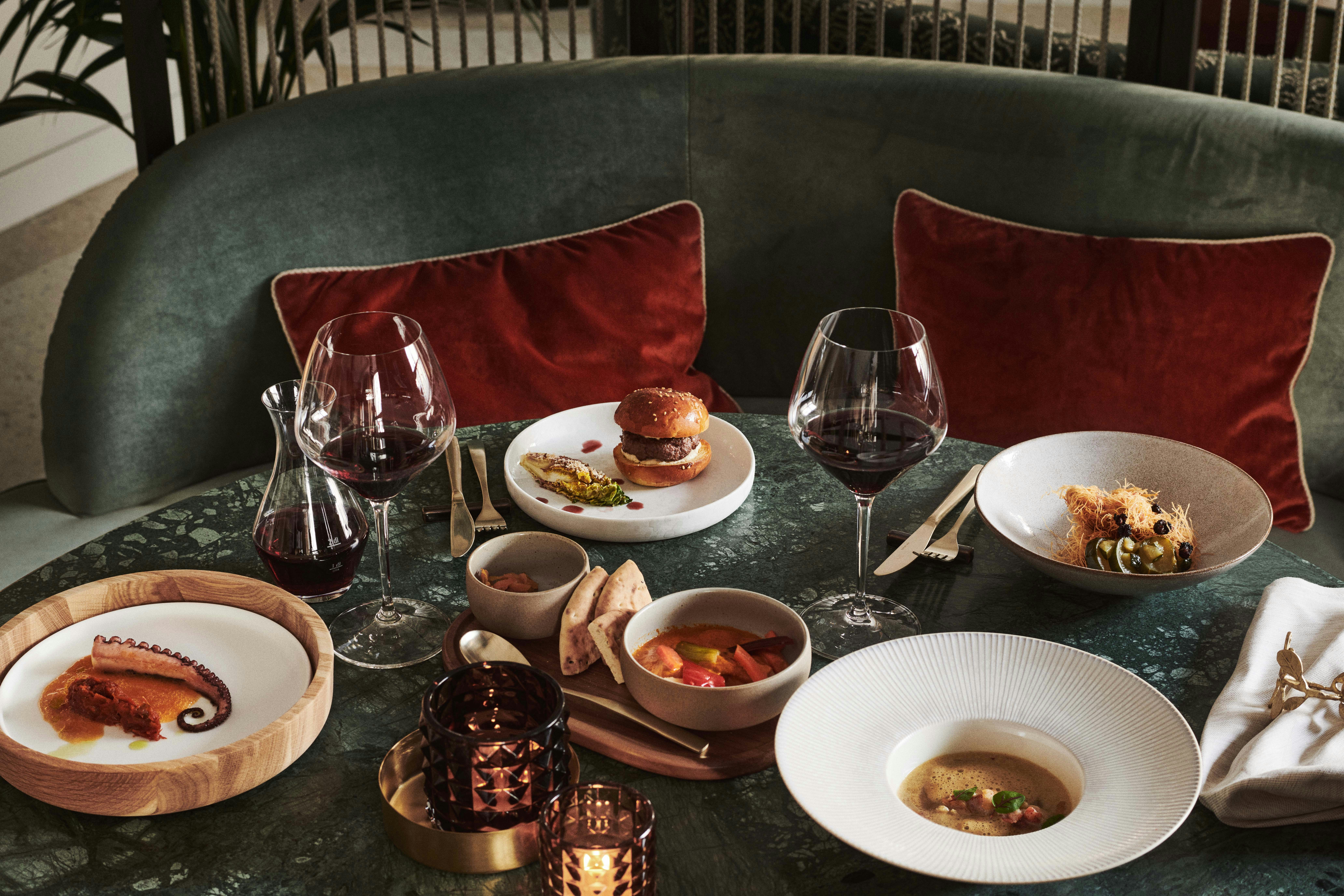 Small Luxury Hotel Ambassador Zurich 40/48