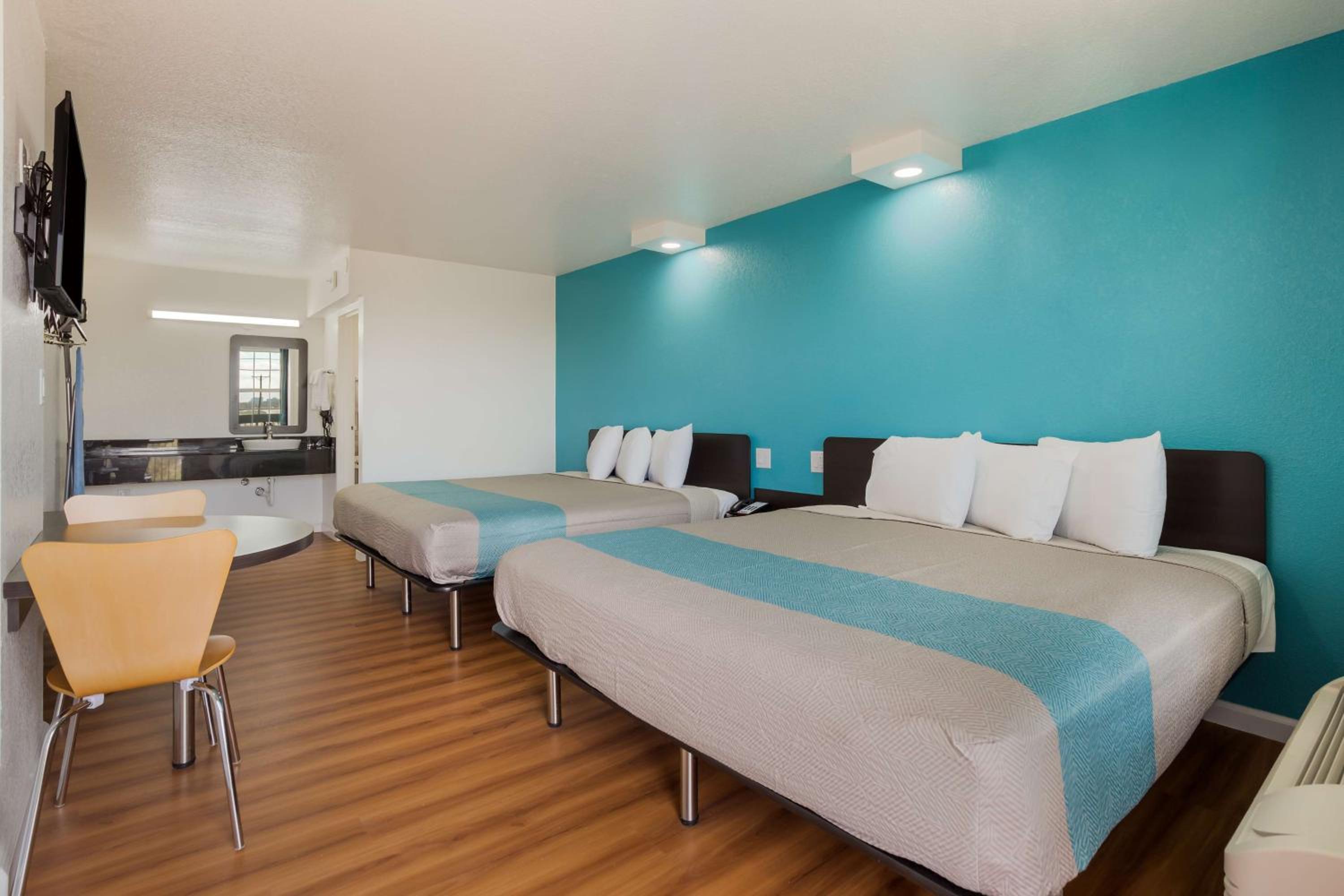 غرفة بسريرين كينج، Motel6 Temple, TX 4/10