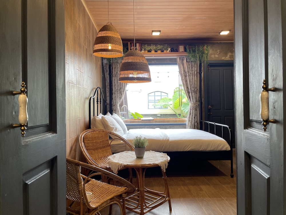 Central Old Town Cottage 14/50