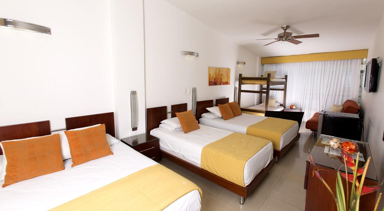 غرفة قياسية رباعية، Atlantis Plaza Hotel 2/4