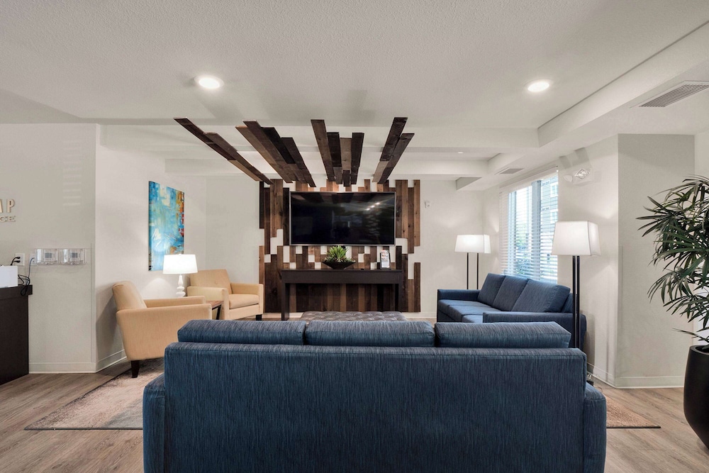 WaterWalk Extended Stay by Wyndham Charlotte - Arrowood 38/63