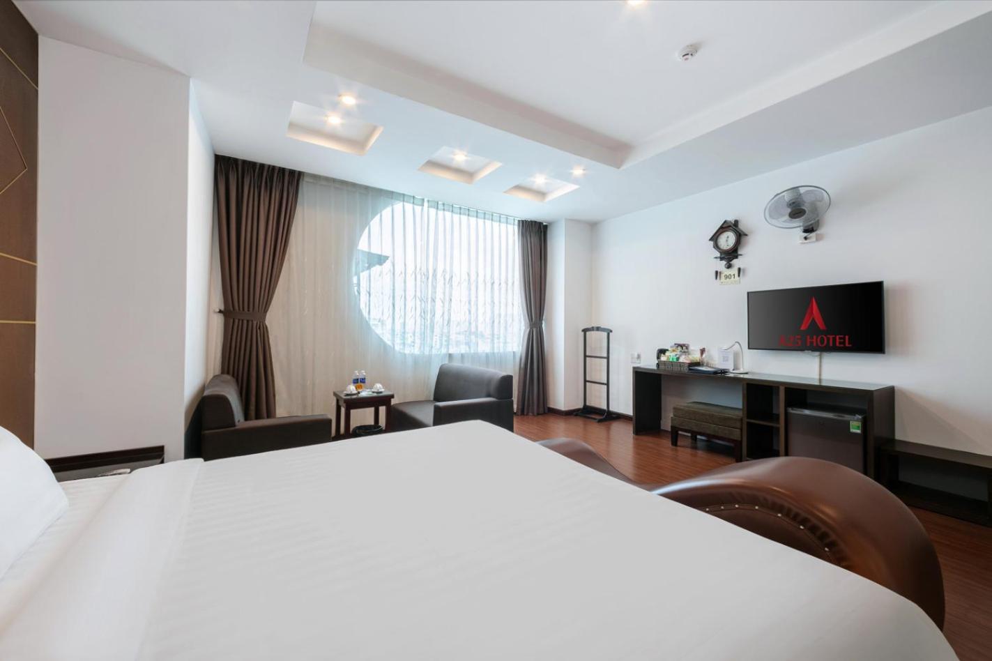 Deluxe, Queen Bed