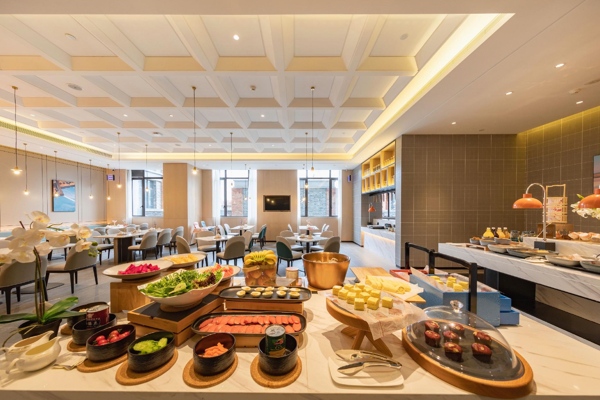 Atour Hotel (Ningbo Fenghua Huizheng Old Street) 44/47