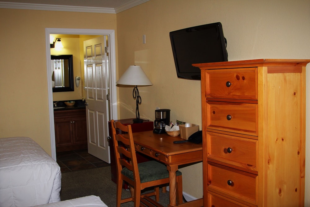 Tea Garden Lodge 42/49