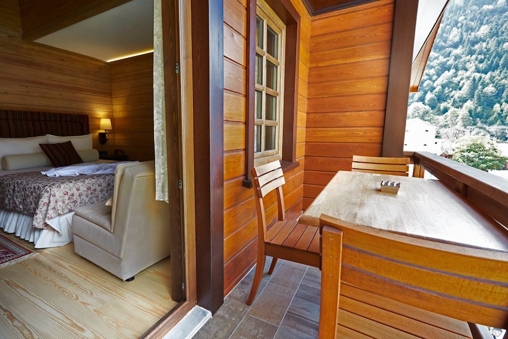 Royal Uzungol Hotel 13/37