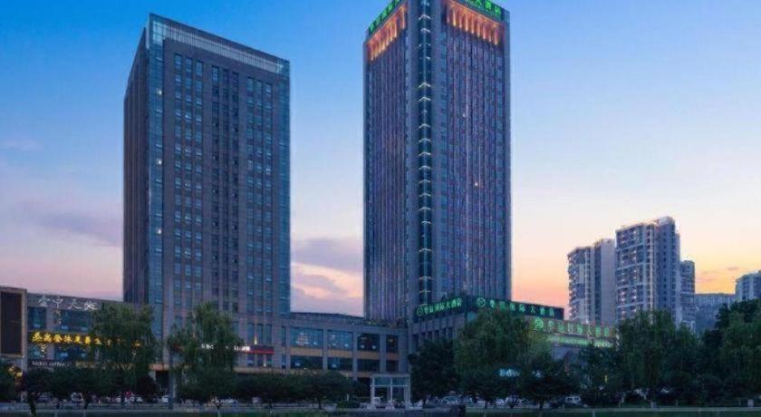 Chongqing Huachen International Hotel 4/55