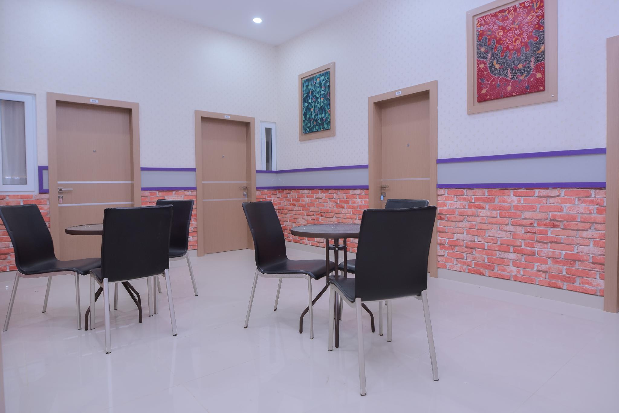 Oyo 2018 Ring Road Guest House Syariah 21/24
