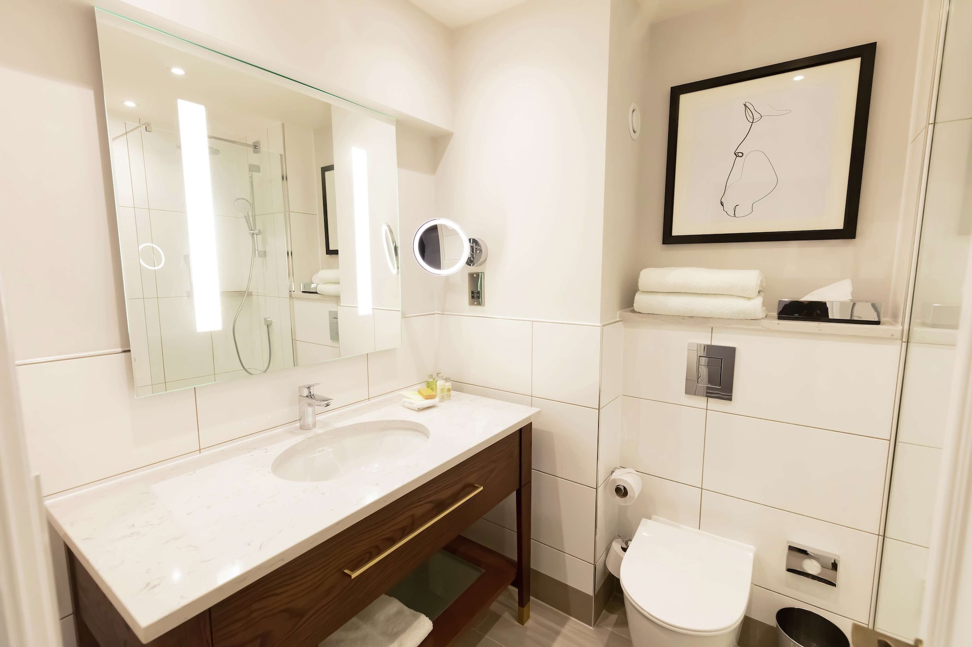 Room, Double Bed, DoubleTree by Hilton St Anne's Manor 9/12