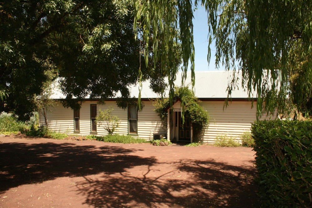 QUAMBY HOMESTEAD 34/42