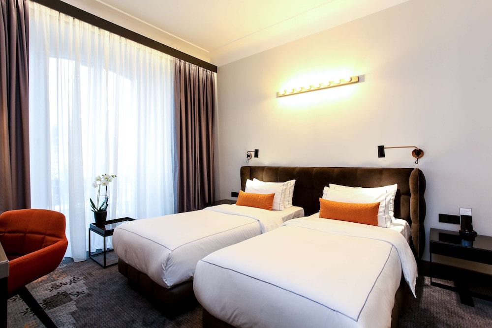 PARK PLAZA NUREMBERG 12/71