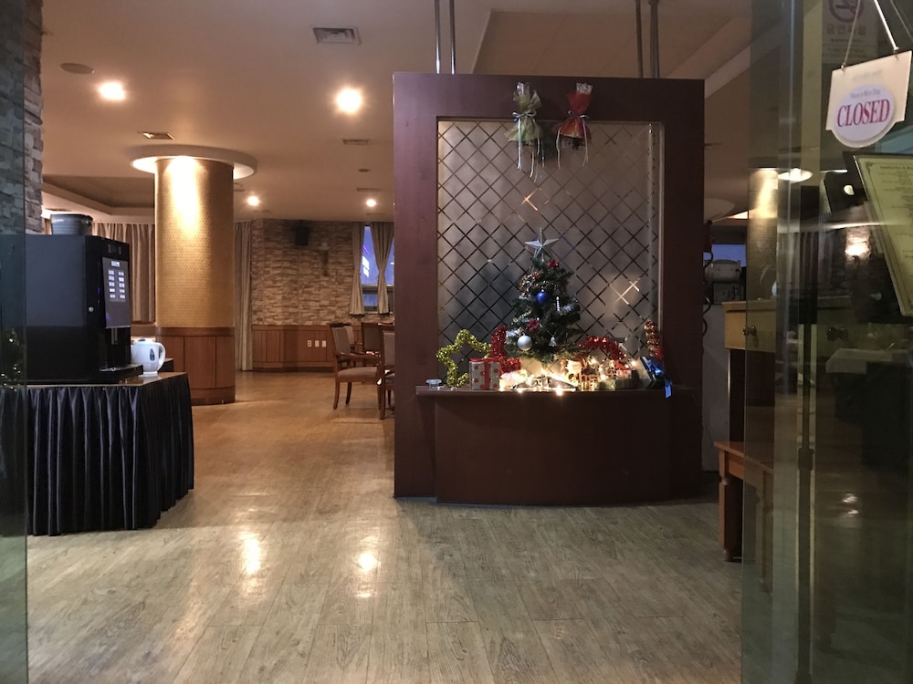 Ocean View Hotel 34/46