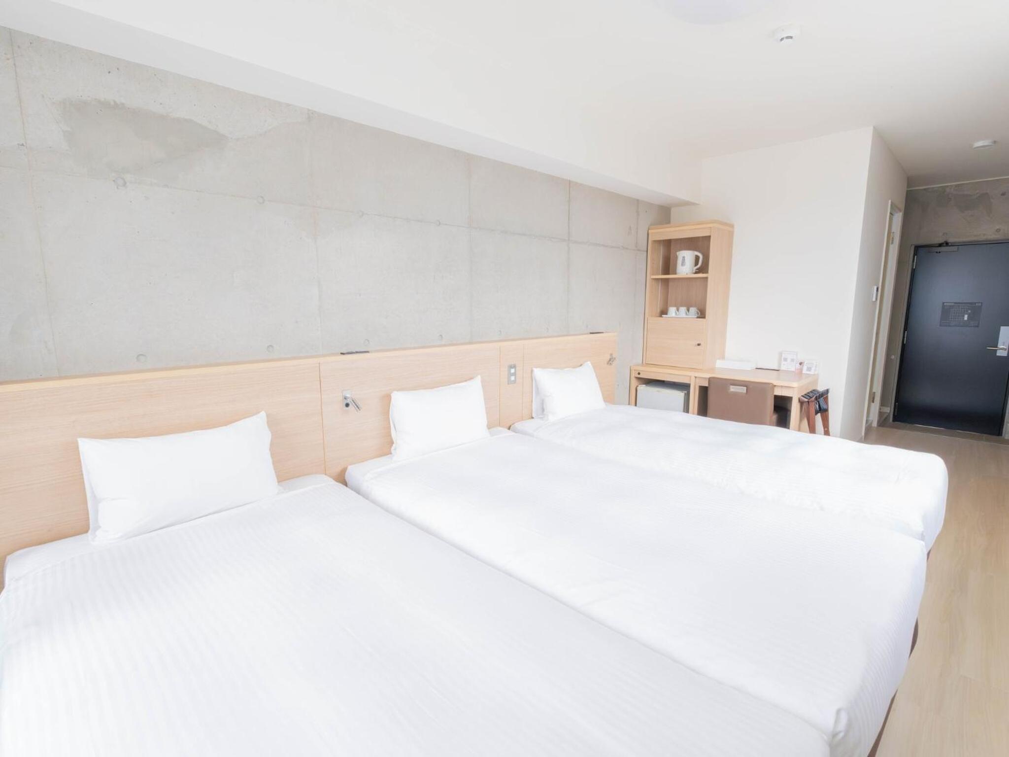 Room, Triple, 3 Beds