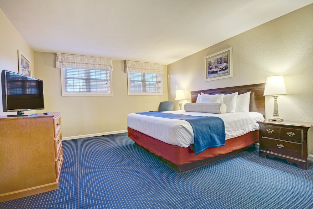 Club Wyndham Newport Onshore 15/56