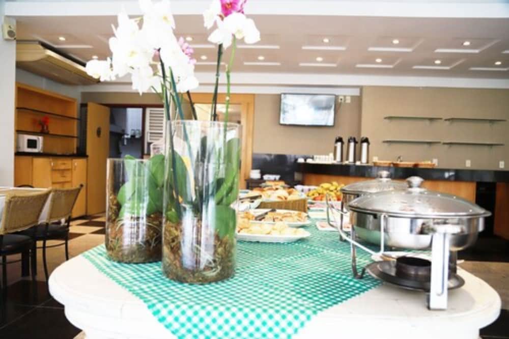 Bh Palace Hotel 36/42